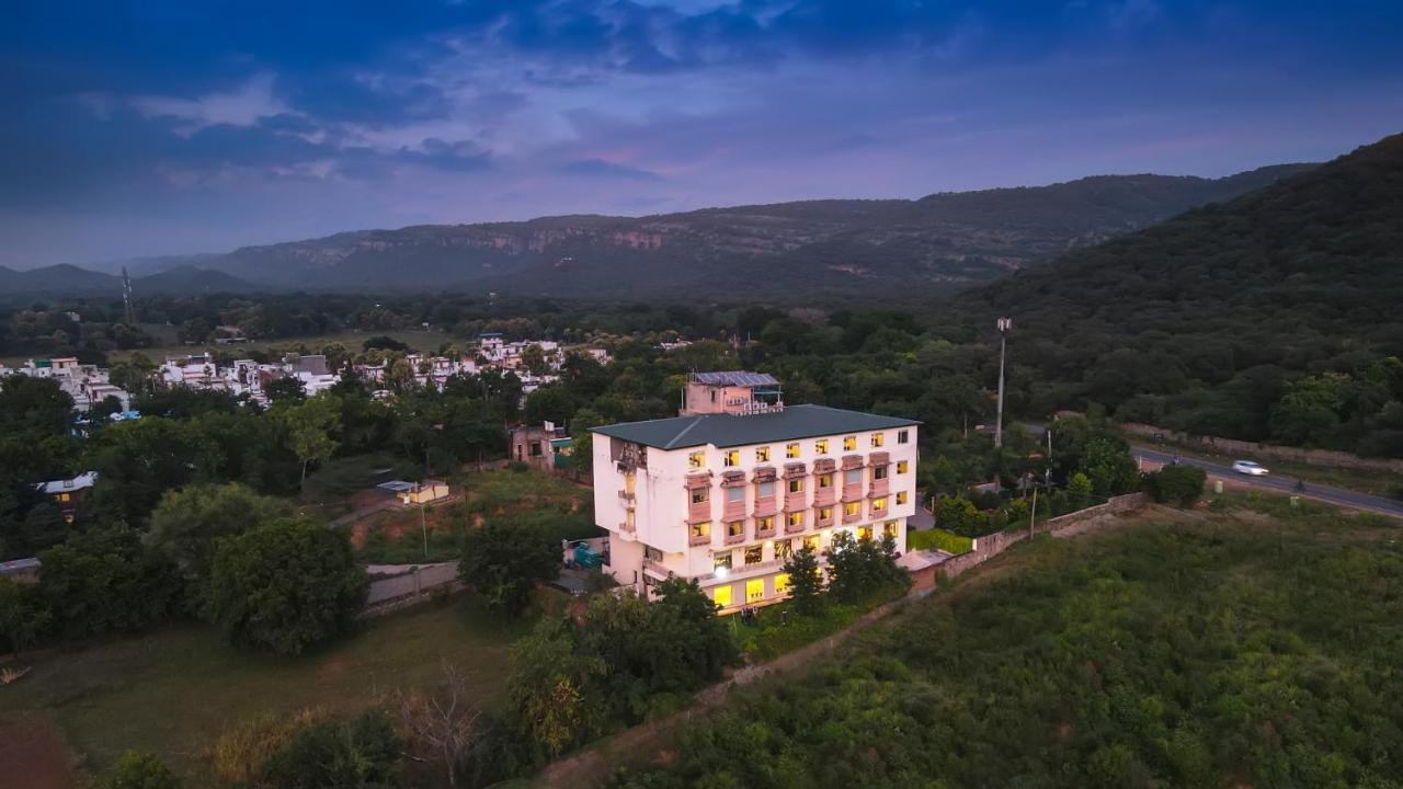 Welcomheritage Mount Valley Resort Ranthambore Савай-Мадгопур Екстер'єр фото
